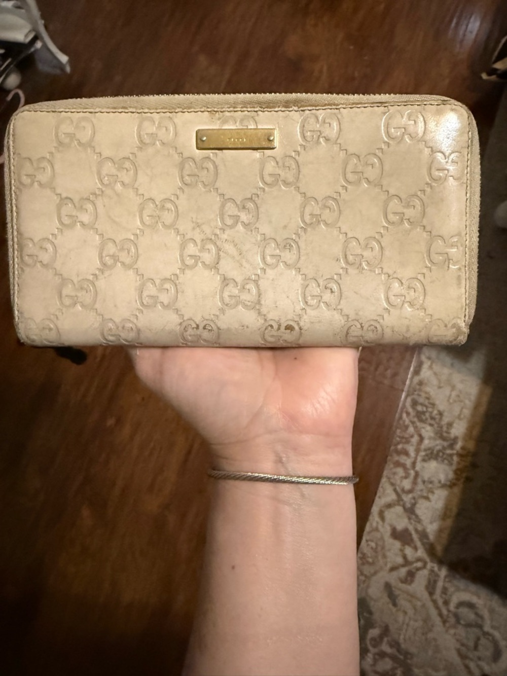 Gucci Beige GG Zip-Around Continental Wallet